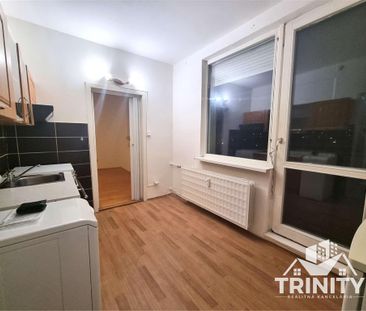 Na prenájom 1-izbový byt s balkónom v meste Nové Zámky - Photo 2