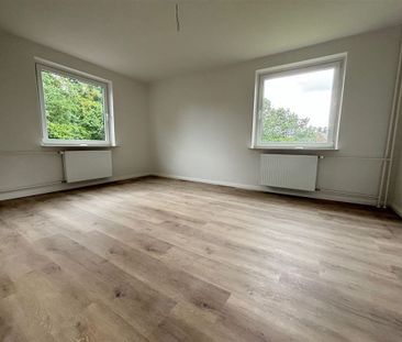 Modernisierte/renovierte 4- Zimmer-Wohnung mit Balkon in Neumünster-Brachenfeld! - Photo 5