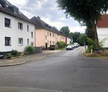 Helle geräumige 2-Zimmer Wohnung in ruhiger Seitenstraße - Photo 2