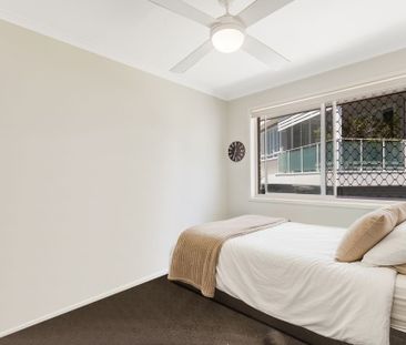 FURNISHED BEACHSIDE APARTMENT - Photo 3