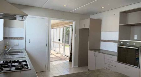 FOUR BEDROOMS - Photo 3