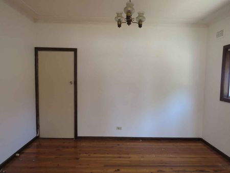 9 Tyler Street, Campbelltown - Photo 2