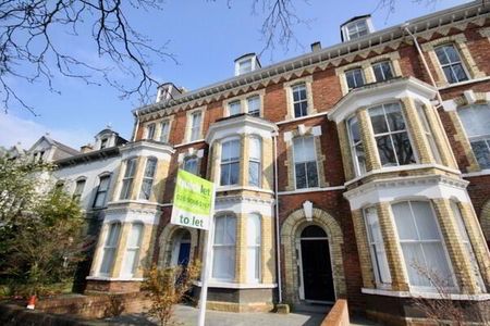2, 21 Ulsterville Avenue, Belfast, BT9 7AS - Photo 2
