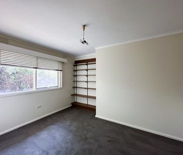 Spacious Family Home in the Heart of Box Hill - Photo 5