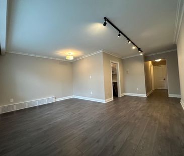 For Lease - 27 Paisley Boulevard Unit# Unit 2, Mississauga, Ontario - Photo 3