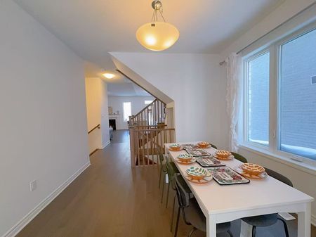 For Lease - 704 Mika Street, Innisfil, Ontario - Photo 5