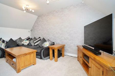 2 bedroom coach house to rent - Photo 4