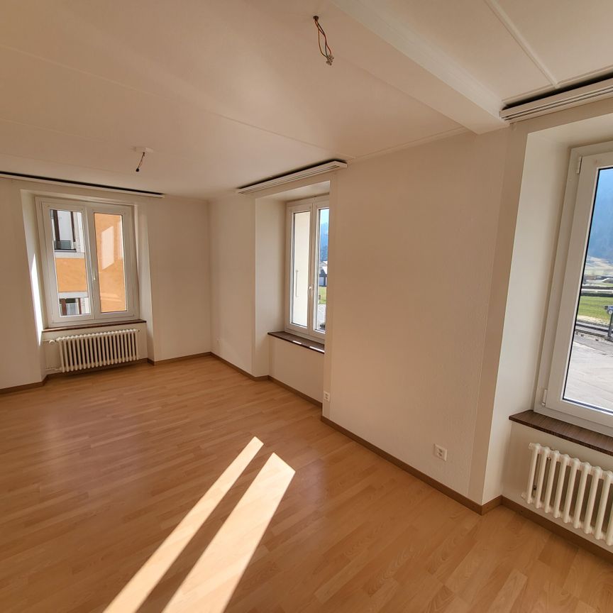 Grand appartement de 5 pièces au 2ème étage rénové en 2022 - Photo 1