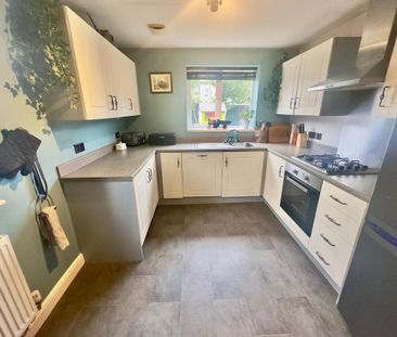 4 bedroom detached house to rent - Photo 6