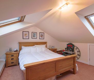 4 bedroom terraced house to rent - Photo 6