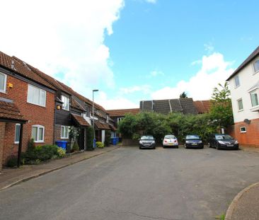 2 bedroom terraced house to rent - Photo 1