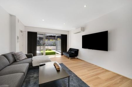 18/36 Antill Street, Queanbeyan - Photo 3