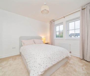 Price £1,550 pcm - Available Now - Unfurnished - Photo 5