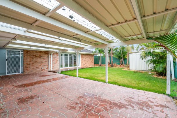 Family Home with Multiple Living Spaces in Schofields - Photo 1