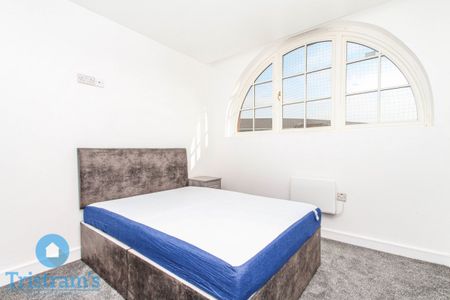 2 bed Apartment for Rent - Photo 3