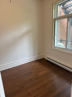 7159 Rue De La Roche - Photo 1