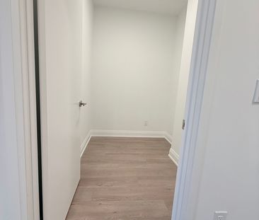 For Lease - 3250 Carding Mill Trail Unit# 507, Oakville, Ontario - Photo 5