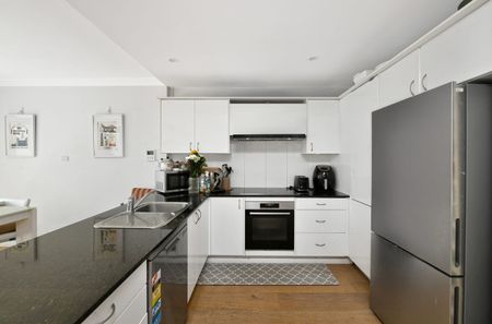 1/251 Oberon Street, Coogee NSW 2034 - Apartment For Rent | Domain - Photo 4