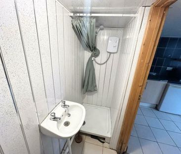 Studio to rent - Photo 6