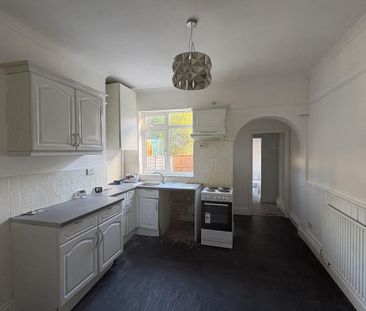 2 bedroom terraced house to rent - Photo 4