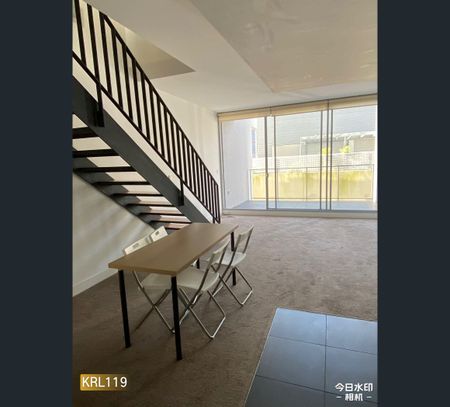 A-Fully Furnish-L4+5/169-175 Phillip st, Waterloo, NSW 2017 - Photo 2