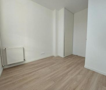 Location Appartement 4 pièces 74m² LOUVIERS 27400 - Photo 4