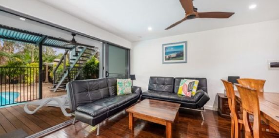 Couples Retreat - Stroll to the Beach - Photo 2