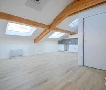 APPARTEMENT 2 PIECES VIDE AVEC CLIMATISATION - 43 ARBRE INFERIEUR - - Photo 4