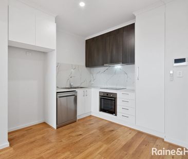 Contemporary Living in the Heart of Prospect! - Photo 5