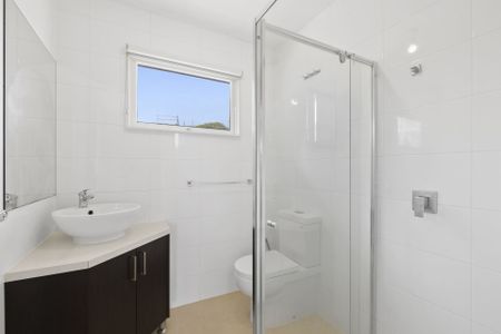 Secure Share Room Accommodation in the Heart of the Gold Coast - Photo 4