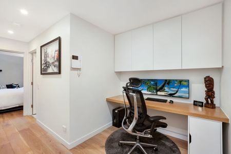 Architect-Designed Dual-Level Apartment in the Heart of Woolloomooloo - Photo 5