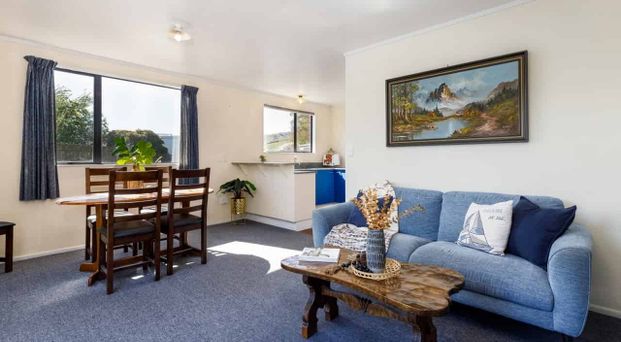 Sunny, Easy living in Witherlea - Photo 1