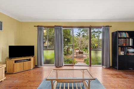 111 Blackbutts Road, Frenchs Forest NSW 2086 - House For Rent | Domain - Photo 2