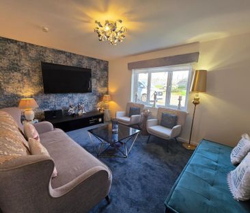 4 bedroom detached house to rent - Photo 3