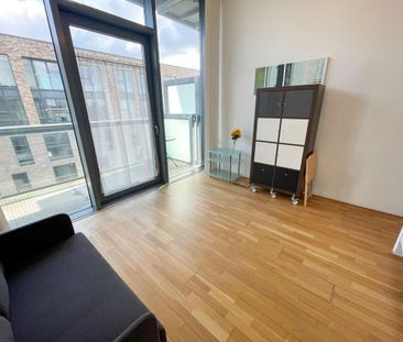 Studio to rent - Photo 2