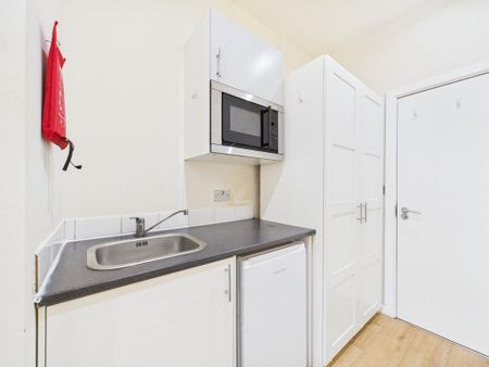 Studio to rent - Photo 4