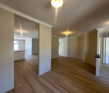 Spacious Family Home in Quiet Cul-de-Sac Location - Photo 6