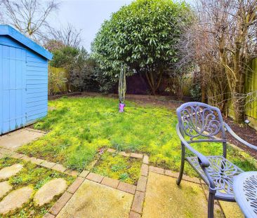 3 bedroom semi-detached house to rent - Photo 3