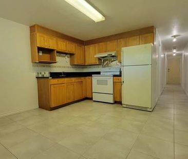 $2000 - 2 bedroom / 1 bath suite - Photo 1