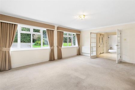 5 bedroom detached house to rent - Photo 2