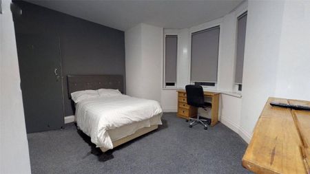 1 bedroom in a house share to rent - Photo 4