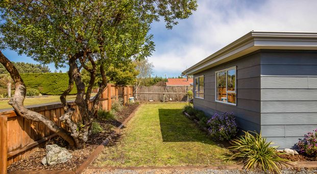 Life is Beachy! - Photo 1