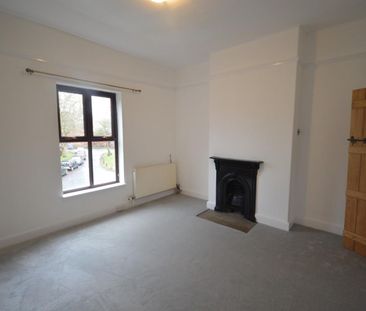 2 bedroom House To Let Total Size: 877 SQ FT - Photo 4