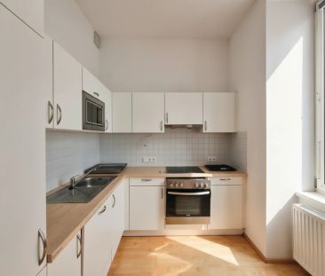 57,39 m² | 1. OG mit Lift | Sofortbezug | 2 Zimmer | € 749,- all-in... - Photo 2