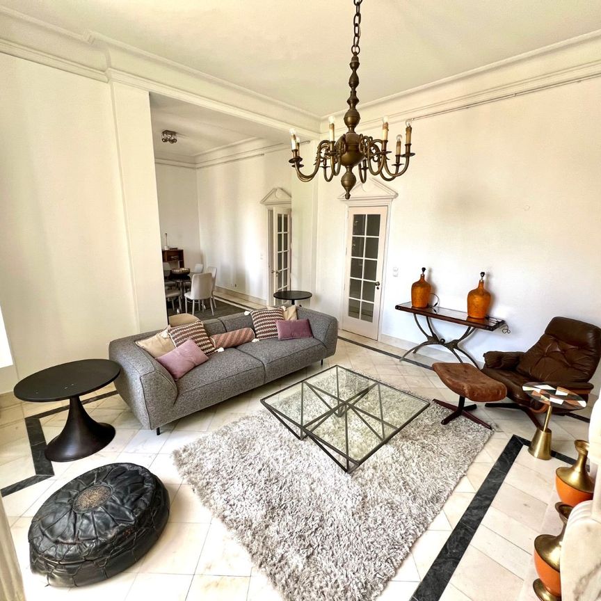 Apartamento de charme, a 5 minutos da praia, na encantadora Vila de Monte Estoril - Photo 1