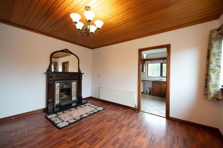 18 Legananny Hall Road, Castlewellan, BT31 9TL - Photo 2