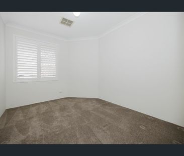 FRESH, MINIMAL AND READY TO GO - Photo 6