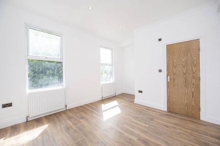 5 bedroom terraced house to rent - Photo 2