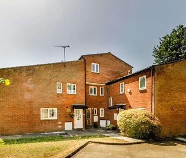 Myrtleside Close, Northwood, HA6 - Photo 2