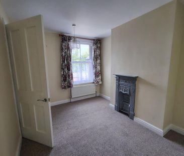 3 bedroom terraced house to rent - Photo 6